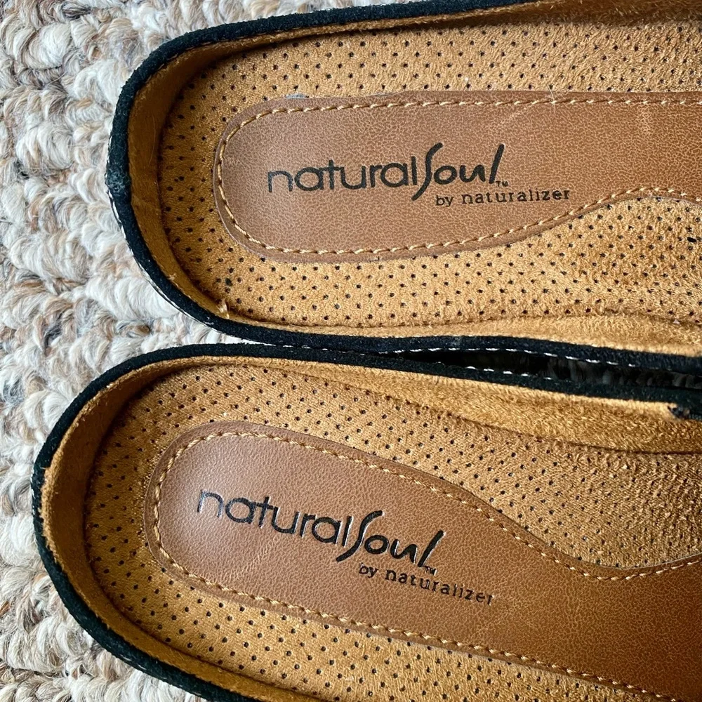 Naturalizer comfortable slip